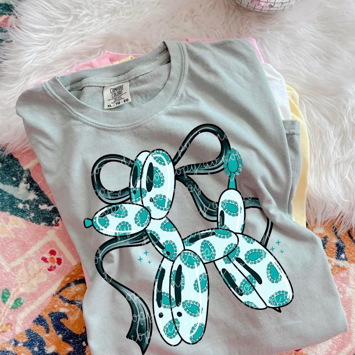 Turquoise Balloon Dog
