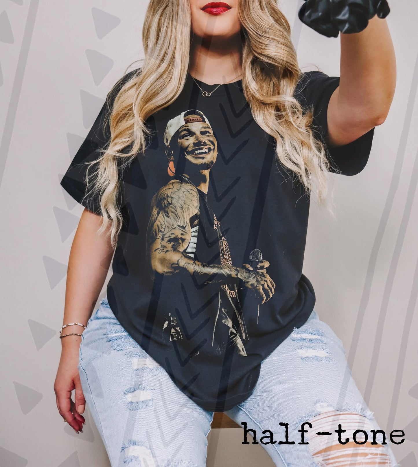 Smiling Tattooed Singer Stage Photo