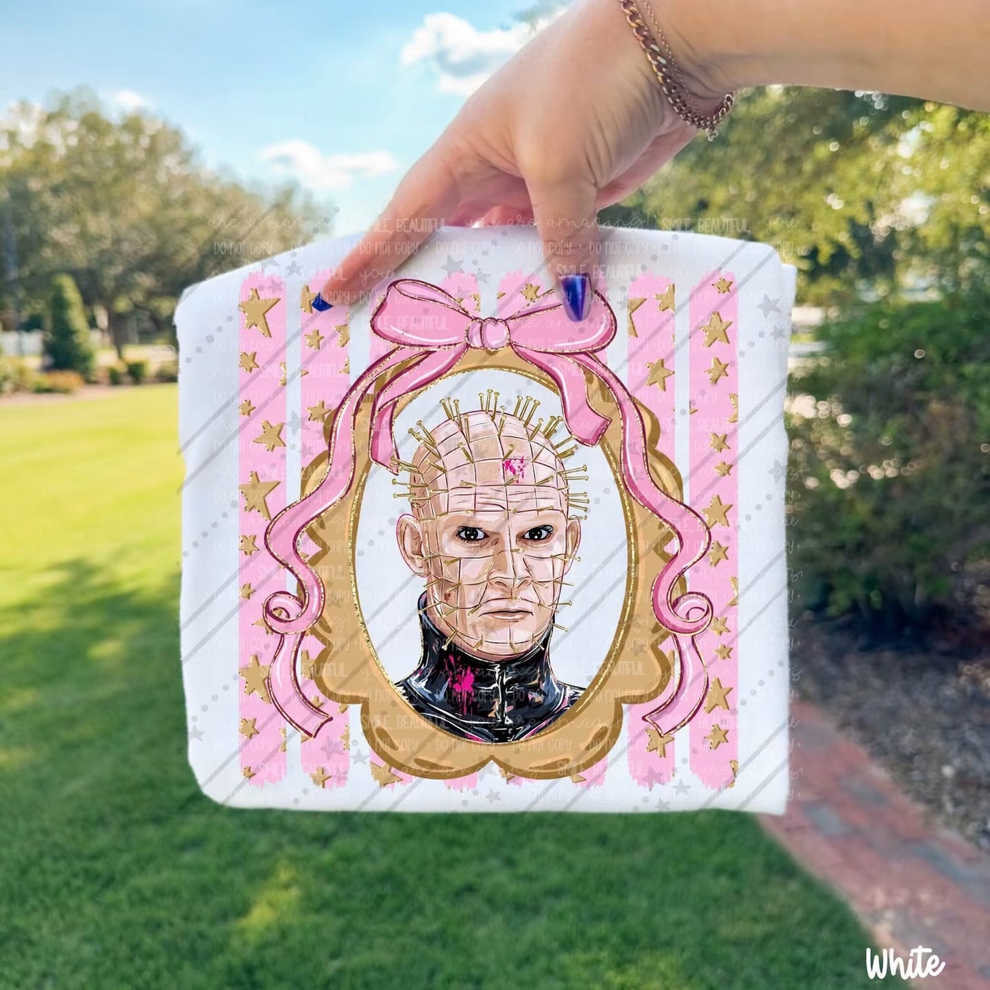 Pinhead Pink Bow Frame