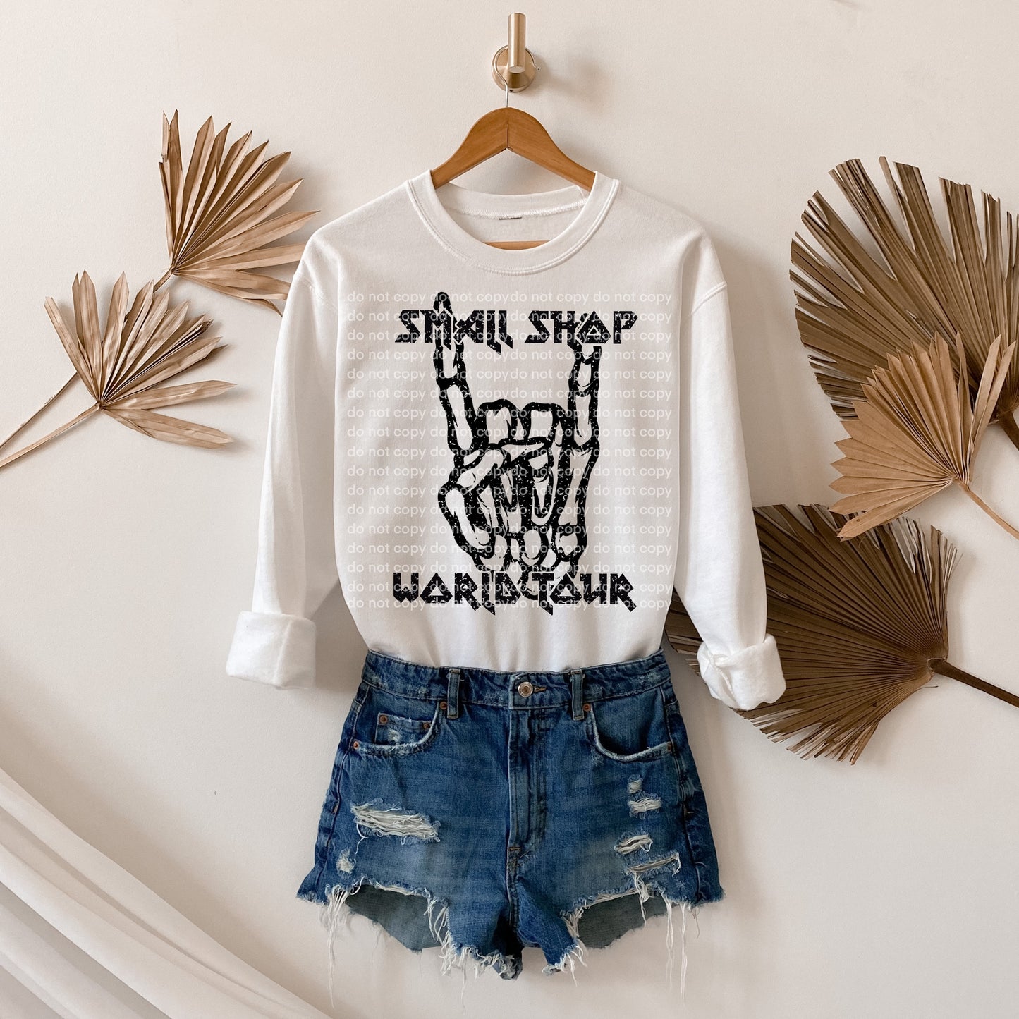 Small shop world tour black