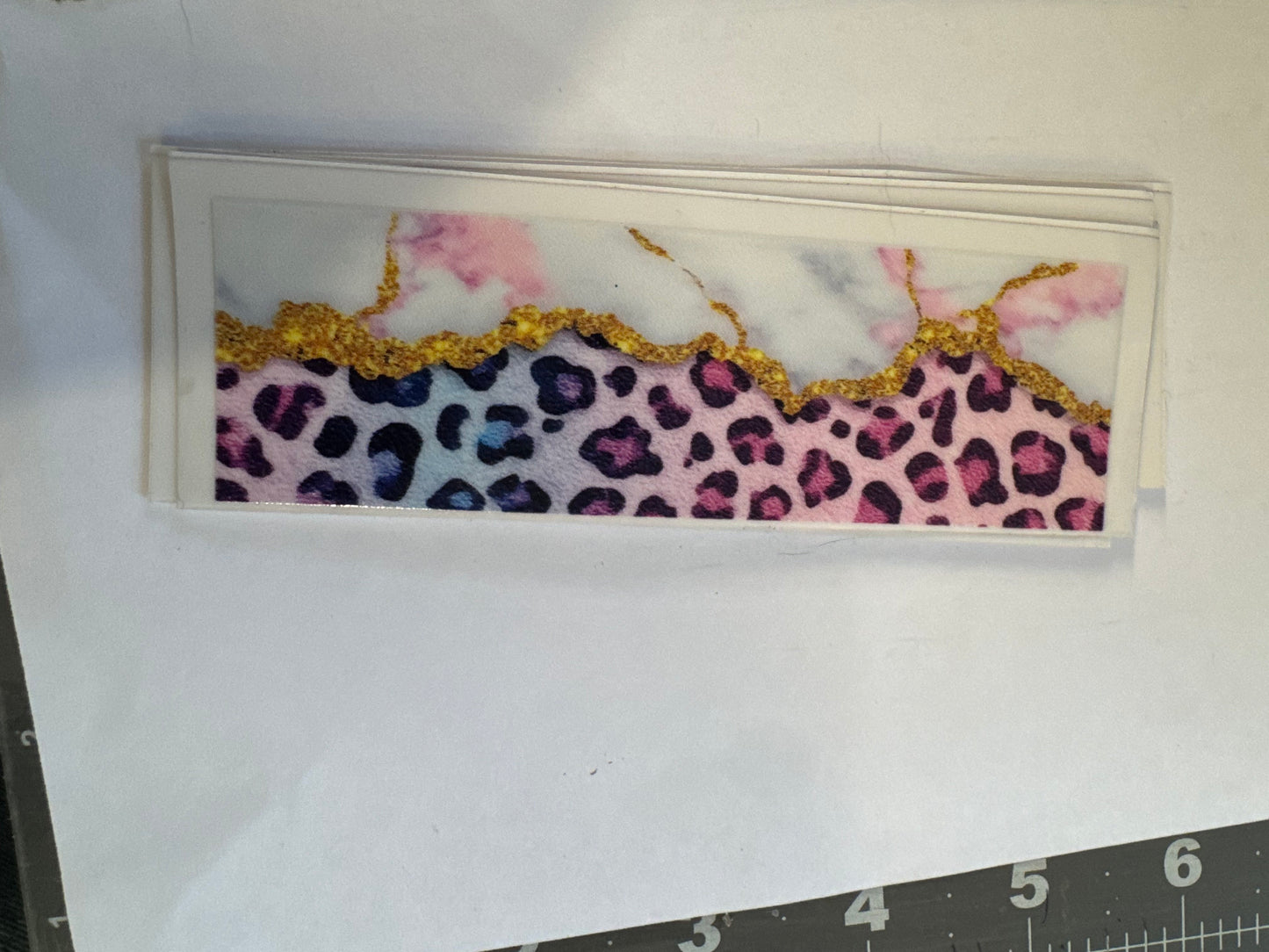 Pastel Leopard Gold Vein