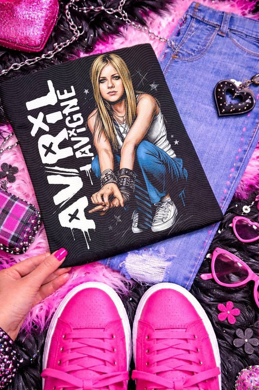 Avril *Black Tee Only*