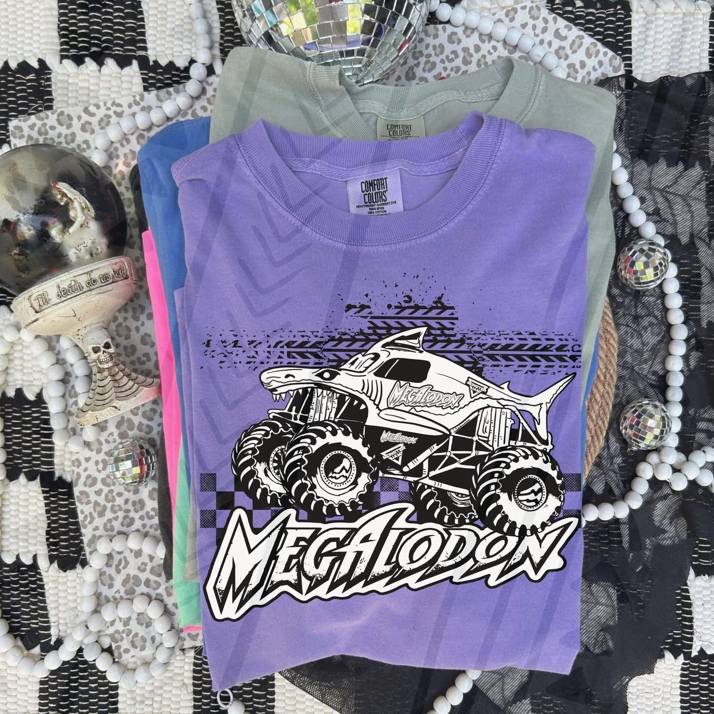 MJ Black and White Megadolon