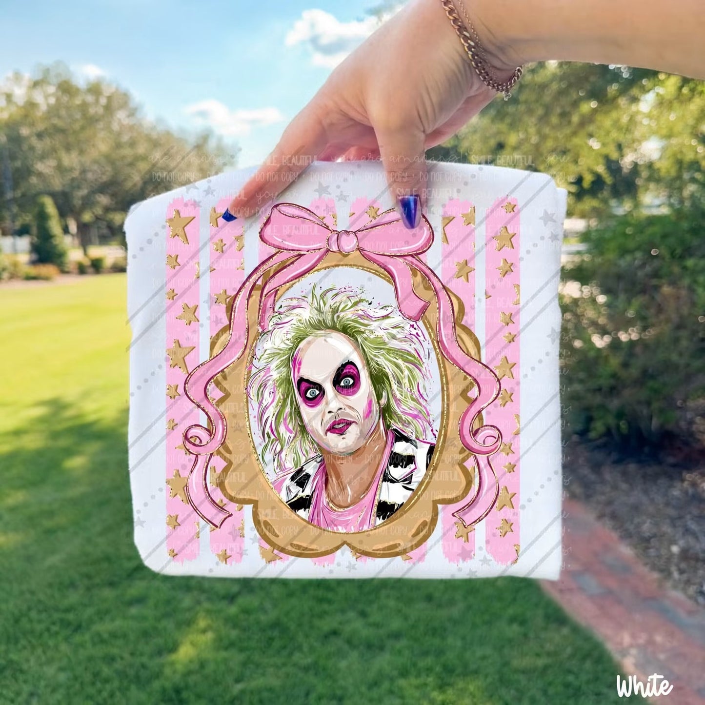 Beetlejuice Pink Bow Frame