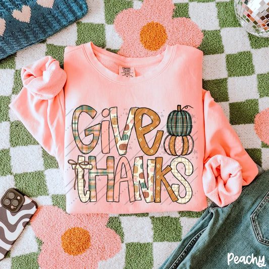 Give Thanks Plaid Pumpkins